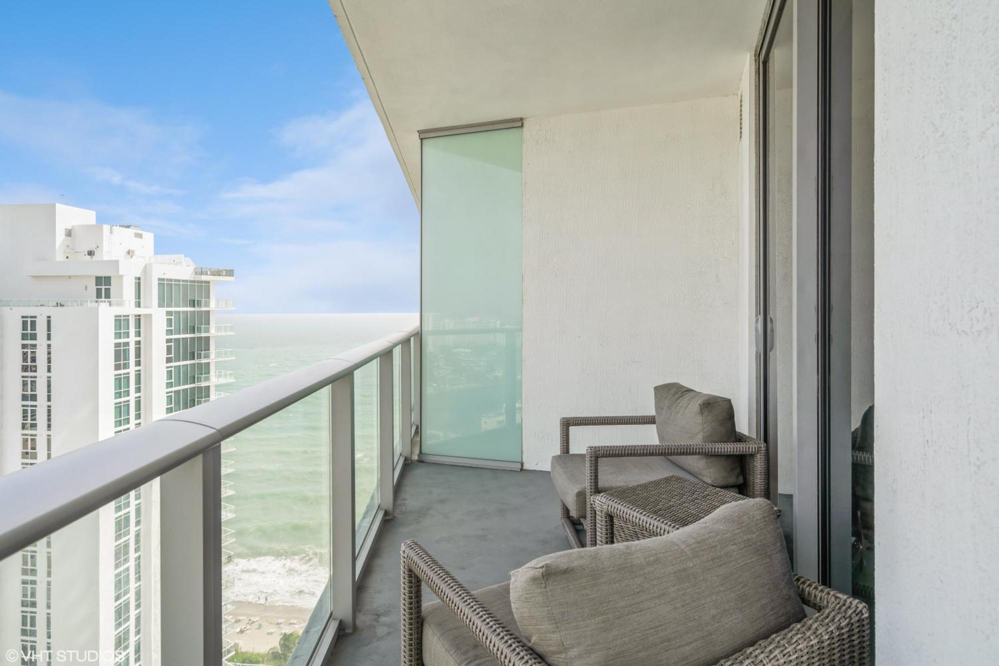 Lyfe Residence Building - Private Apts Over The Beach Голлівуд Екстер'єр фото