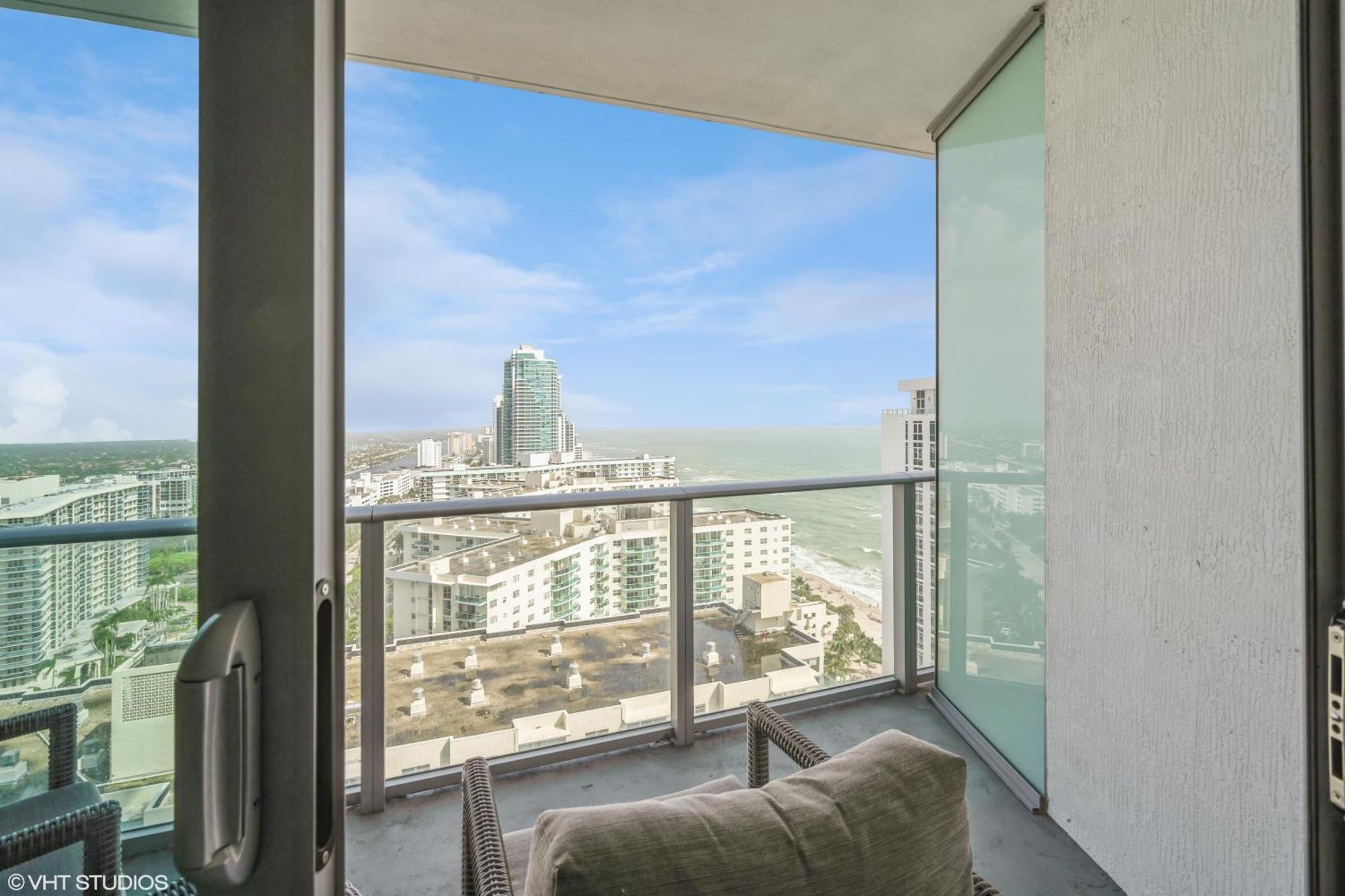Lyfe Residence Building - Private Apts Over The Beach Голлівуд Екстер'єр фото