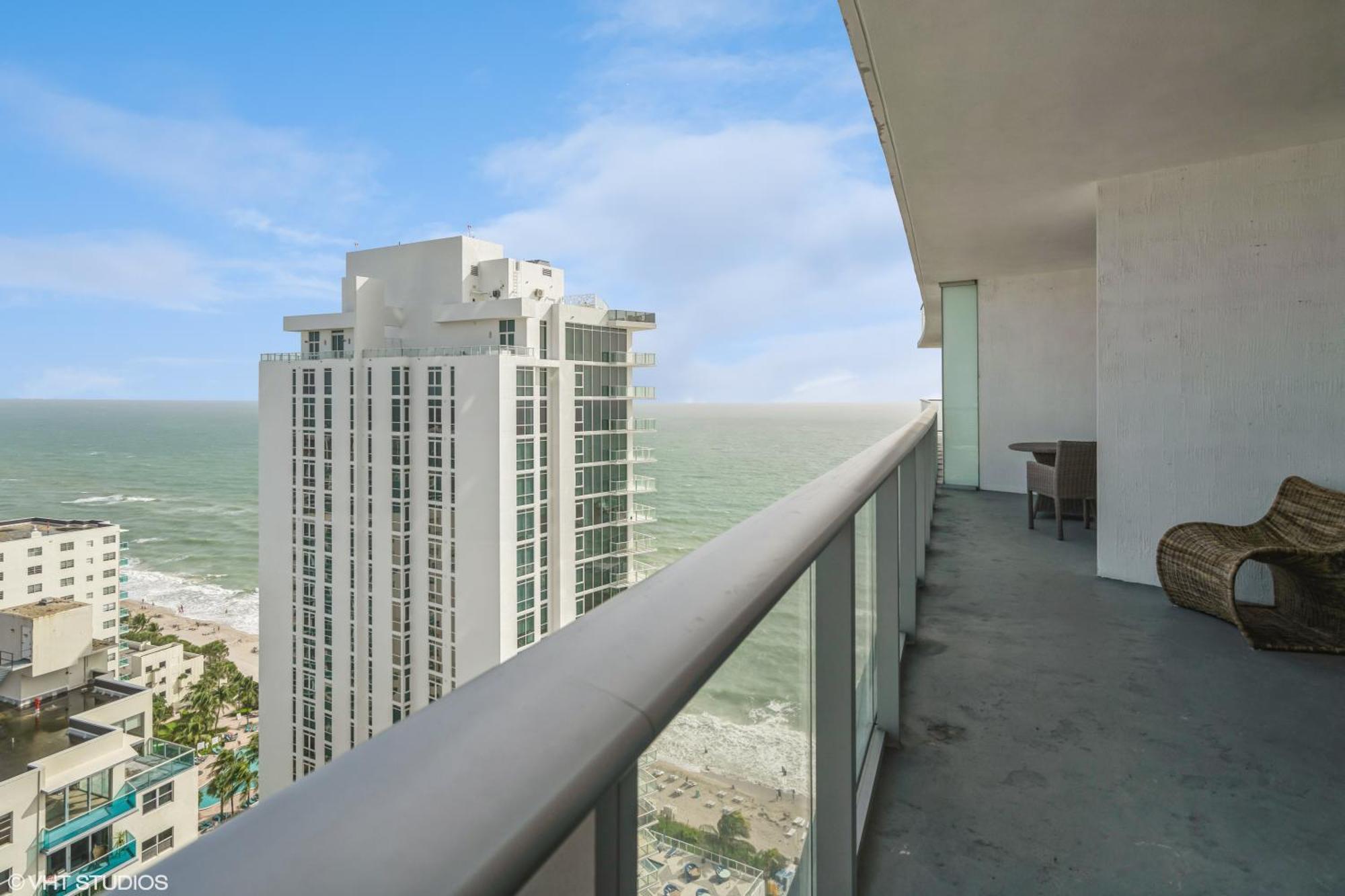 Lyfe Residence Building - Private Apts Over The Beach Голлівуд Екстер'єр фото